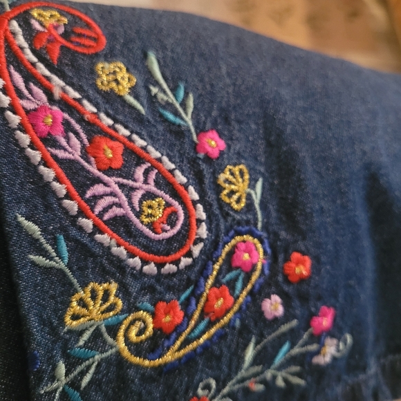 Womens 3X Lightweight Denim Embroidered Paisley Floral Pop-over Blouse Top Boho - Picture 3 of 13